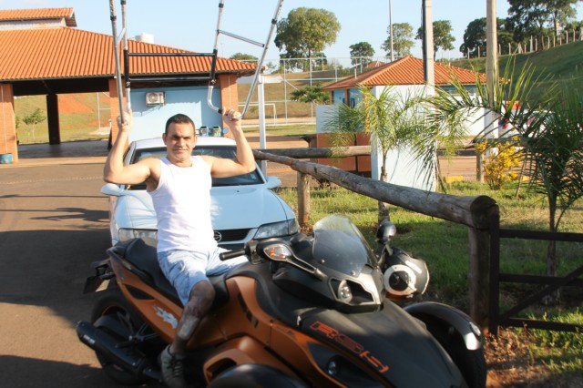 Totó e Ojeda reúnem amigos e parceiros em festa pós-Brasileiro de Motocross