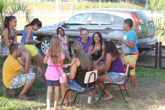 Totó e Ojeda reúnem amigos e parceiros em festa pós-Brasileiro de Motocross