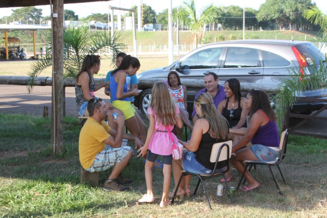 Totó e Ojeda reúnem amigos e parceiros em festa pós-Brasileiro de Motocross