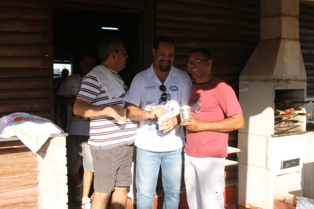 Totó e Ojeda reúnem amigos e parceiros em festa pós-Brasileiro de Motocross