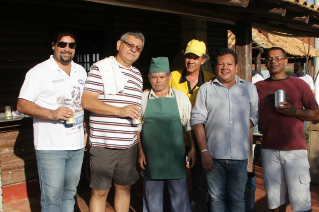 Totó e Ojeda reúnem amigos e parceiros em festa pós-Brasileiro de Motocross
