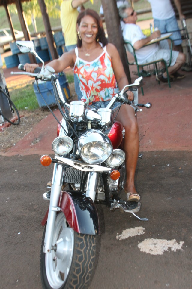 Totó e Ojeda reúnem amigos e parceiros em festa pós-Brasileiro de Motocross