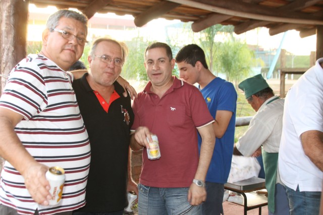 Totó e Ojeda reúnem amigos e parceiros em festa pós-Brasileiro de Motocross