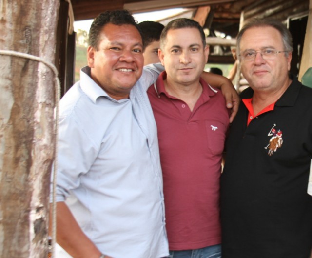 Totó e Ojeda reúnem amigos e parceiros em festa pós-Brasileiro de Motocross
