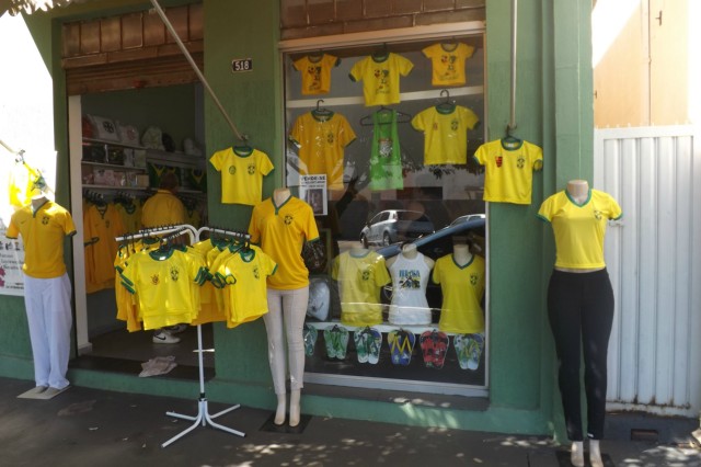 A 12 dias da Copa, Três Lagoas já se veste de verde e amarelo
