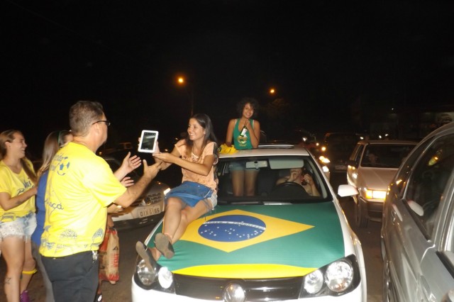 Três Lagoas parou para comemorar a vitória do Brasil