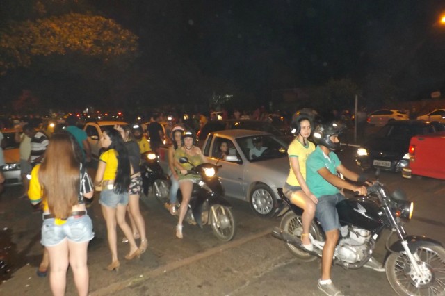 Três Lagoas parou para comemorar a vitória do Brasil