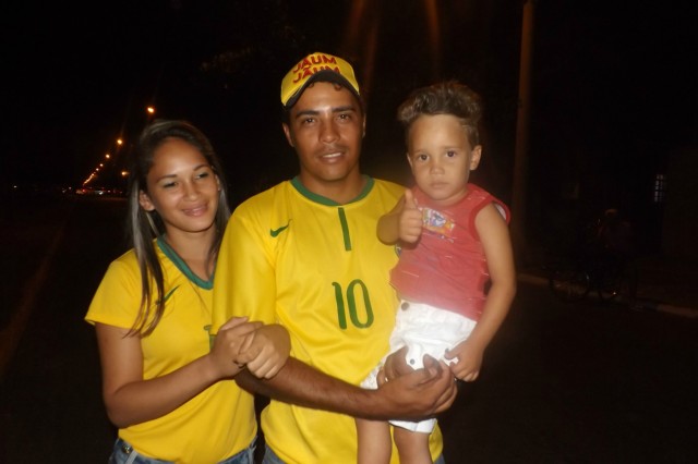 Líder no grupo, Brasil vence Camarões e anima torcida três-lagoense
