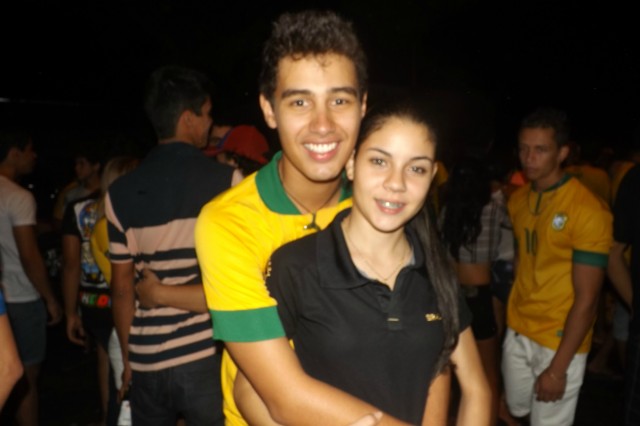 Líder no grupo, Brasil vence Camarões e anima torcida três-lagoense
