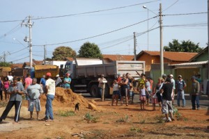 Demolição: famílias perdem casa em reintegração de posse