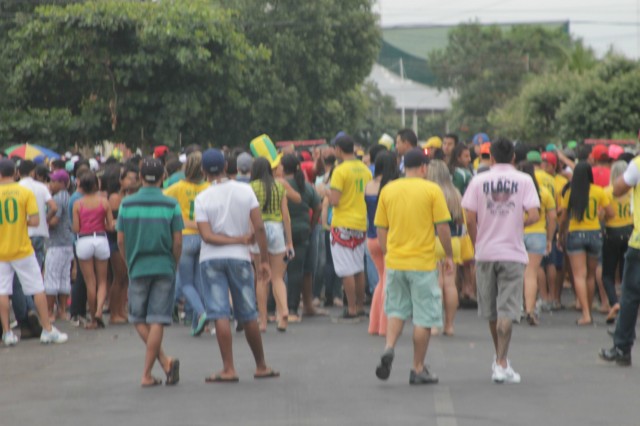 Na sorte, Brasil passa para as quartas de finais