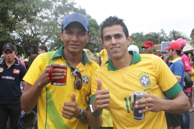 Na sorte, Brasil passa para as quartas de finais