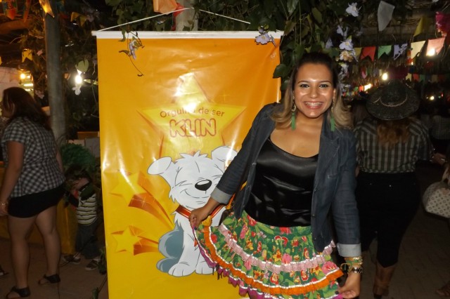 Indústria reúne colaboradores para festança com direito a dança e comidas típicas Indústria reúne colaboradores para festança com direito a dança e comidas típicas