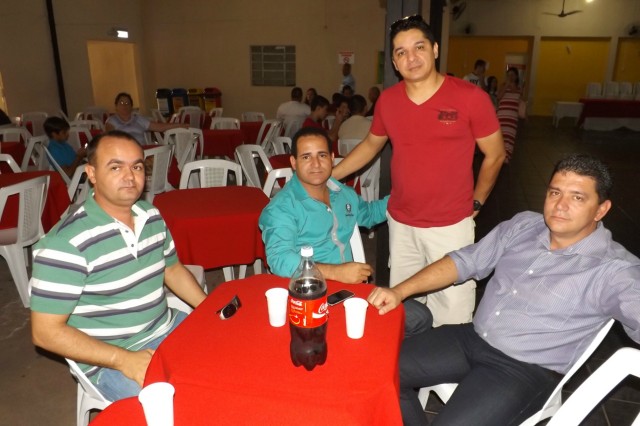 Associação da PM e Bombeiros de MS celebra 50 anos com almoço Associação da PM e Bombeiros de MS celebra 50 anos com almoço