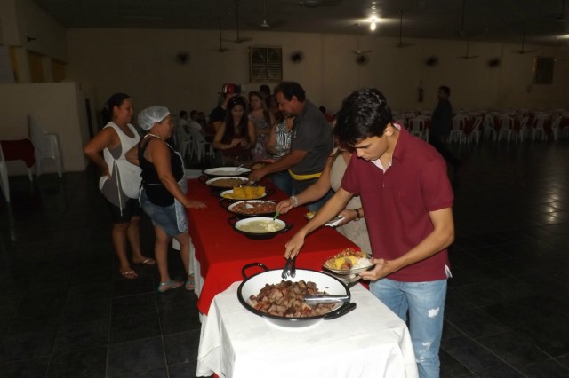 Associação da PM e Bombeiros de MS celebra 50 anos com almoço Associação da PM e Bombeiros de MS celebra 50 anos com almoço