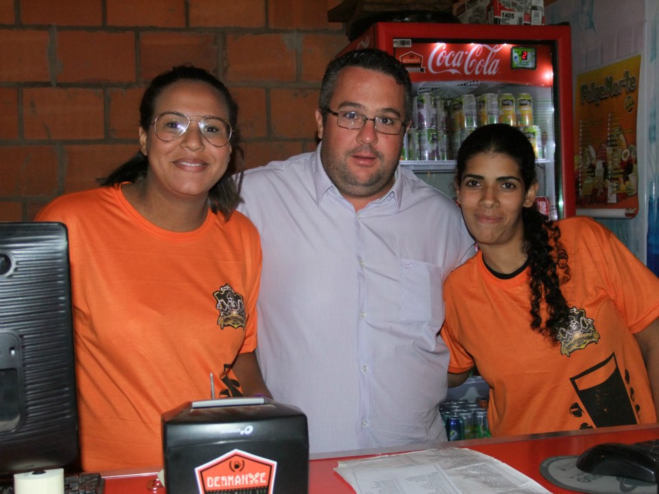 Lançamento do Motoshow aconteceu no desmanche Lançamento do Motoshow aconteceu no desmanche