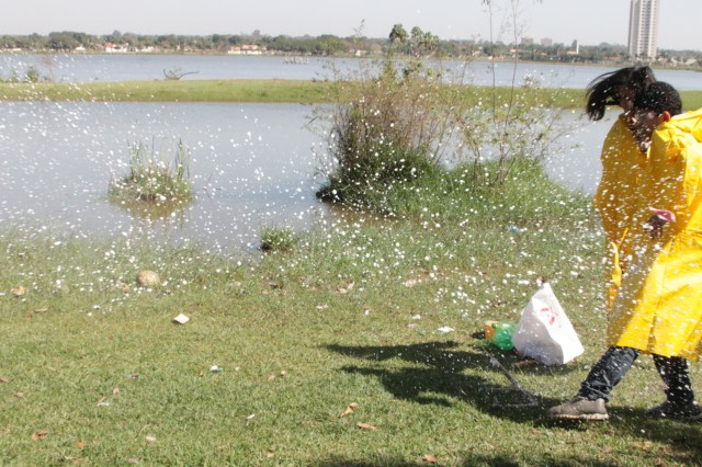 Colégio Exitus realiza “lançamento de foguetes” na Lagoa Maior