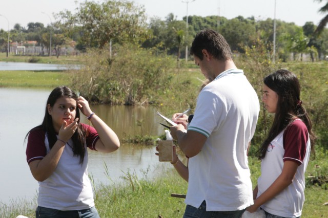 Colégio Exitus realiza “lançamento de foguetes” na Lagoa Maior