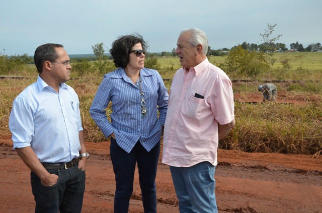 Prefeita faz visita técnica às obras do Contorno Ferroviário