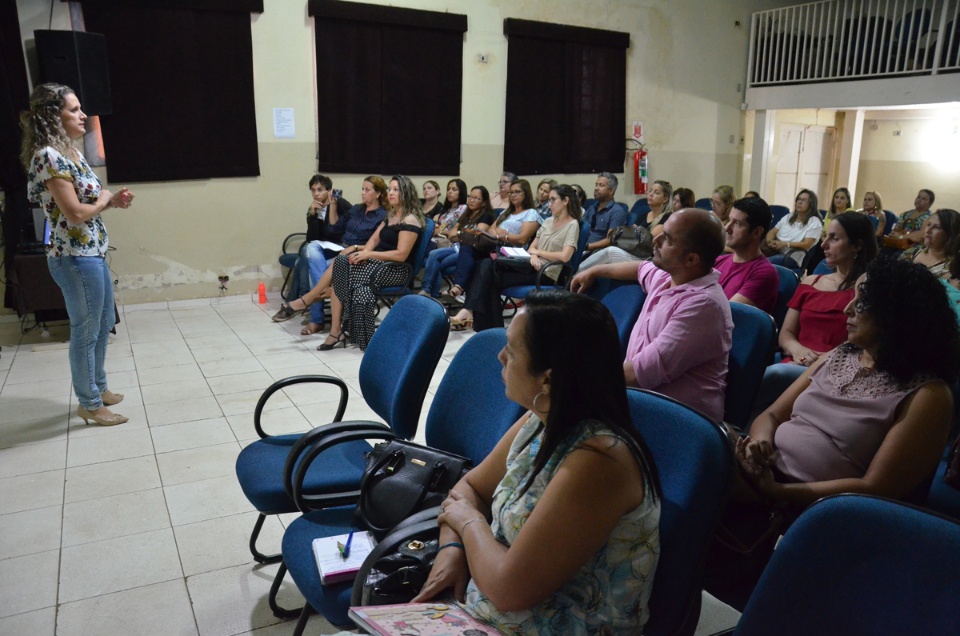 REME realiza palestra sobre automutilação de crianças e adolescentes