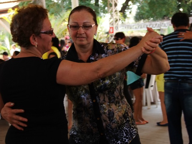 Festa do Garçom reúne mais de 500 pessoas em Três Lagoas