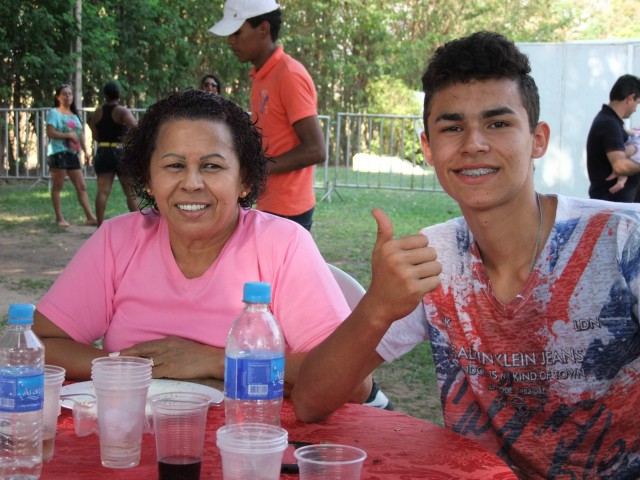 Festa do Garçom reúne mais de 500 pessoas em Três Lagoas