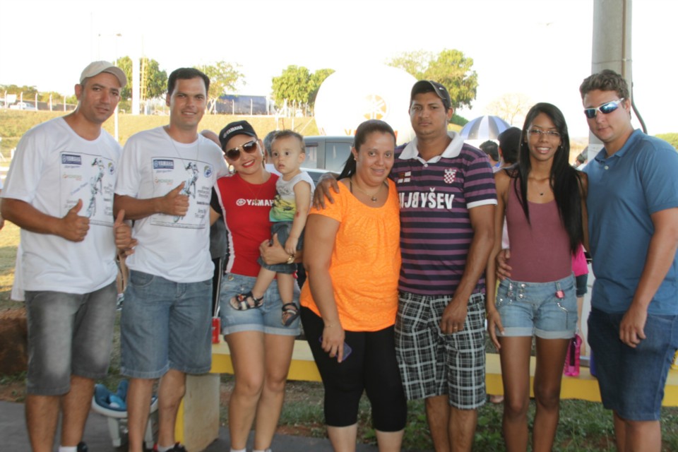 Muita adrenalina e emoção marca apresentação da equipe de Jorge Negretti em Três Lagoas Muita adrenalina e emoção marca apresentação da equipe de Jorge Negretti em Três Lagoas