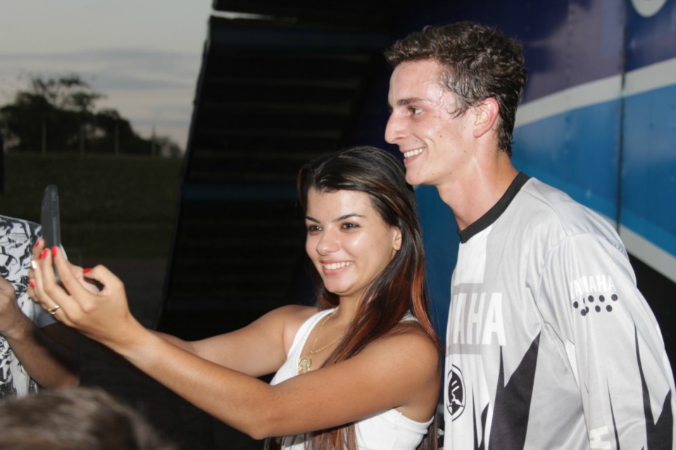 Muita adrenalina e emoção marca apresentação da equipe de Jorge Negretti em Três Lagoas Muita adrenalina e emoção marca apresentação da equipe de Jorge Negretti em Três Lagoas