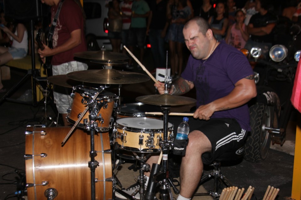 Muita adrenalina e emoção marca apresentação da equipe de Jorge Negretti em Três Lagoas Muita adrenalina e emoção marca apresentação da equipe de Jorge Negretti em Três Lagoas