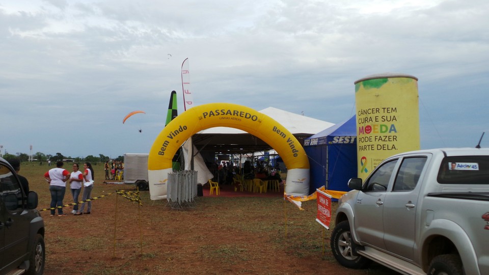 Pilotos de paramotor do Brasil e do mundo disputam Festival Aéreo em Três Lagoas