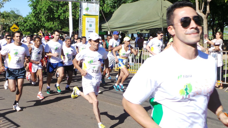 Evento da Fibria na Lagoa Maior nesta manhã reúne centenas de participantes