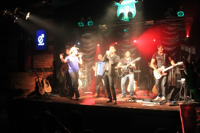 Viracopos Botequim - César & Alessandro