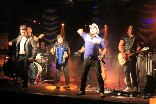 Viracopos Botequim - César & Alessandro