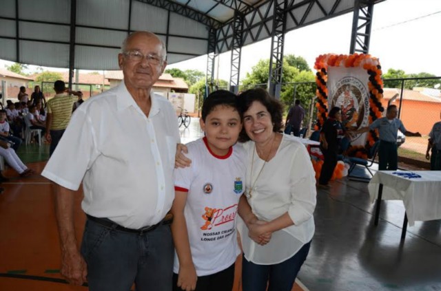 Prefeita Marcia Moura prestigia formatura de alunos do Proerd