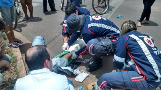 Na contra mão, idoso atropela motociclista no Santos Dumont