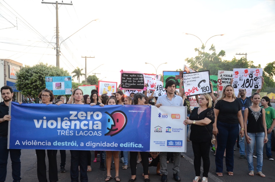 Três Lagoas realiza Caminhada de Mulheres pela Violência Zero