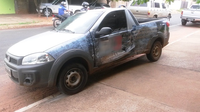 Acidente no bairro Santa Rita deixa carros danificados