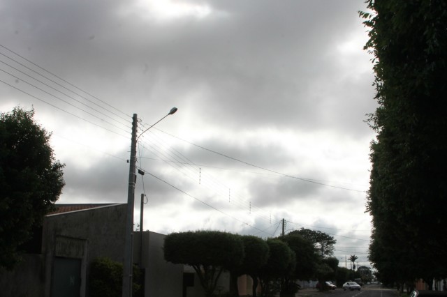 AGORA: Tempo nublado, mas com previsão de 99% de chuva em Três Lagoas