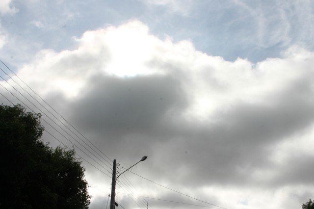 AGORA: Tempo nublado, mas com previsão de 99% de chuva em Três Lagoas