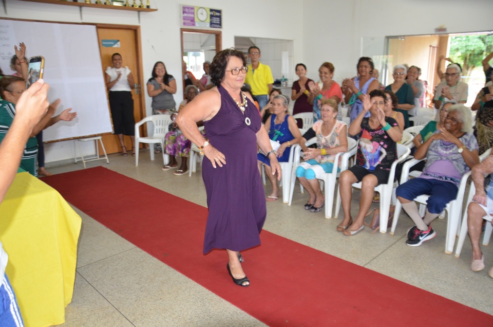 Centro de convivência “Tia Nega” realiza ação alusiva ao Dia da Mulher