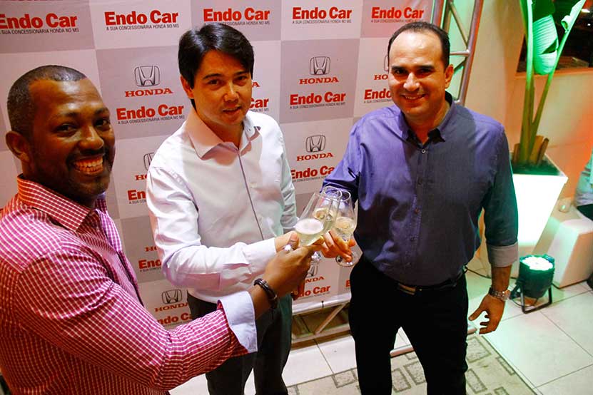 Em noite de festa, Endo Car apresenta novo Honda HR-V em Três Lagoas