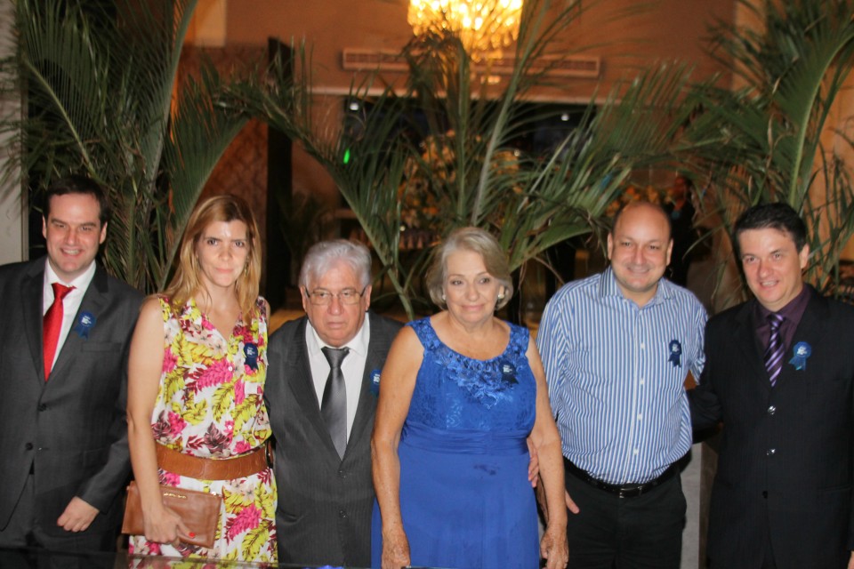 Na presença de 300 convidados, Rímoli comemora três décadas de atividades