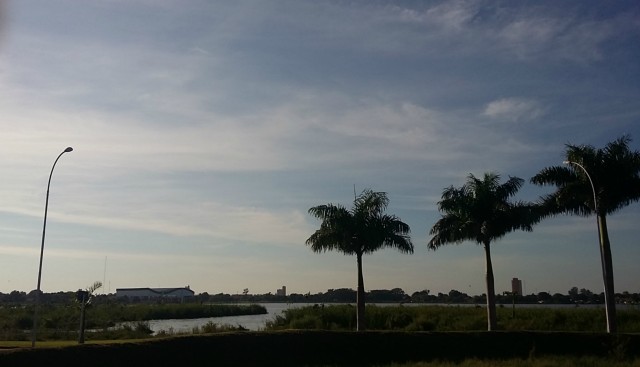 Previsão de sol com algumas nuvens e não chove hoje em Três Lagoas