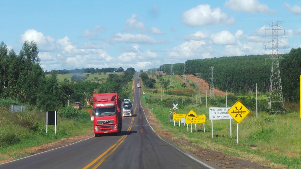 BR-262 está ponteada de trechos perigosos, entre Três Lagoas e Capital