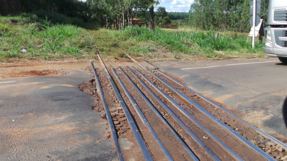 BR-262 está ponteada de trechos perigosos, entre Três Lagoas e Capital