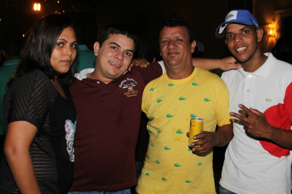 Show de Mano Brow lota casa noturna em Três Lagoas