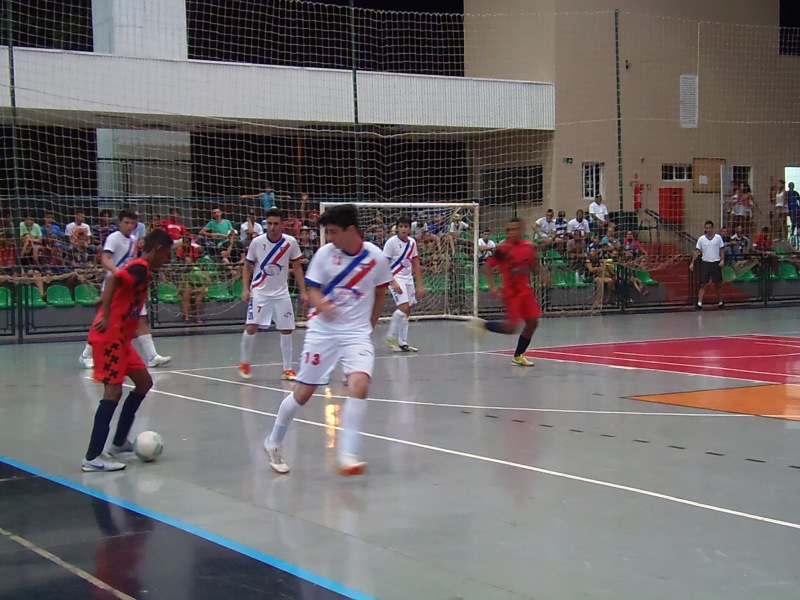 Equipes da escola JODAFI vencem as finais do futsal dos JETS