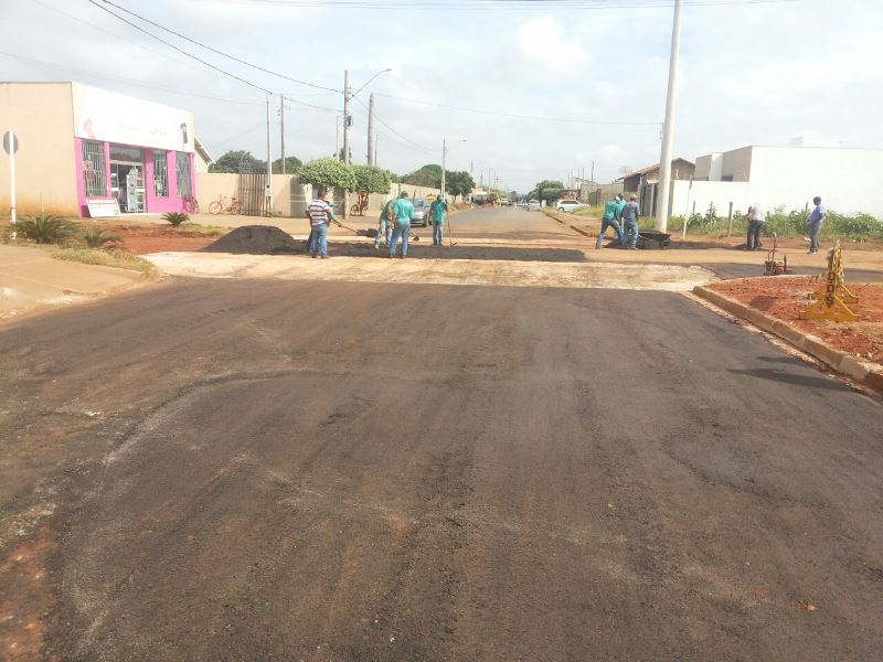 DITS soluciona acúmulo de água na Rua Antônio Estevan Leal