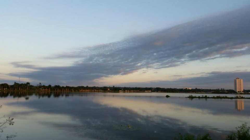 Com algumas nuvens, porém não há possibilidade de chuva em Três Lagoas