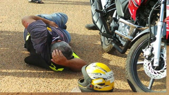 Acidente entre kombi e moto deixa uma pessoa ferida em Três Lagoas